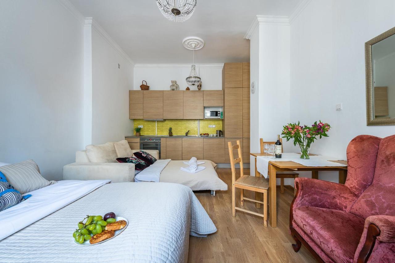 Miodowa Street P&O Serviced Apartments Varşova Dış mekan fotoğraf